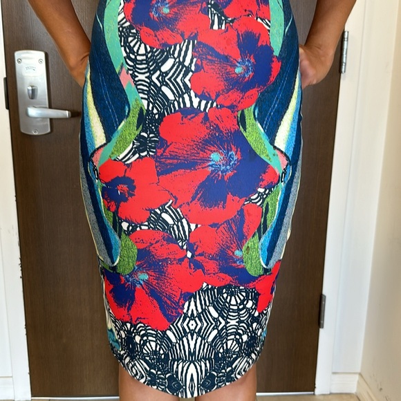 TROPICAL COLORFUL OFF THE SHOULDER TUBE DRESS CAP SLEEVES - Picture 4 of 8